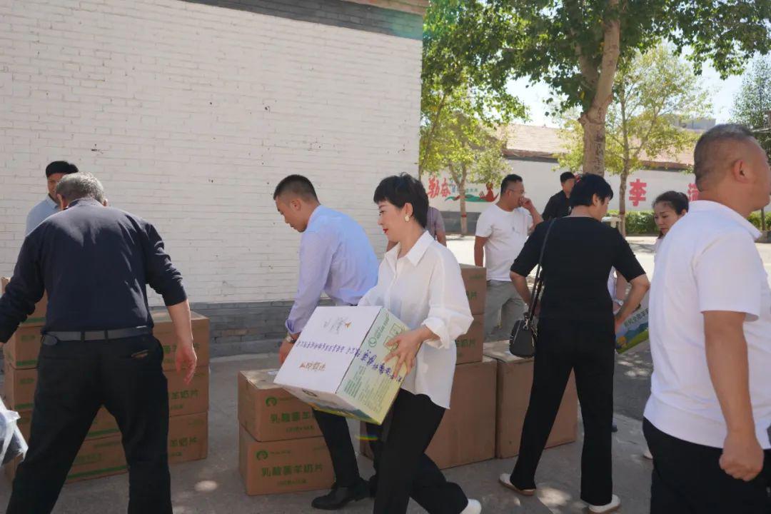 康保县初中最新动态报道