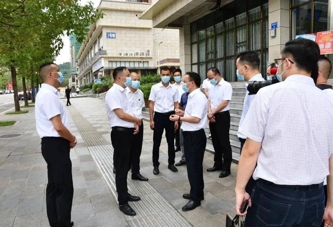 仪陇县司法局领导团队，引领法治建设，助力法治力量前行